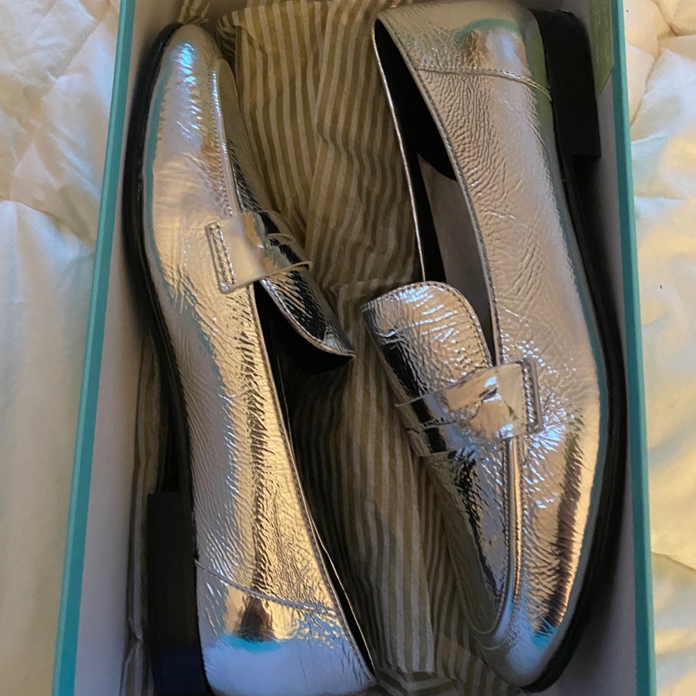 Like new Kate Spade Genevieve metallic flat